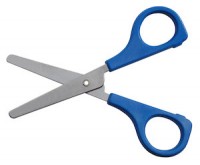 Picture of scissors: Blackrock is cutting charges